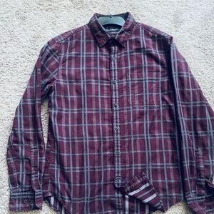 Men’s Small Banana Republic Button Down Shirt. Maroon and gray